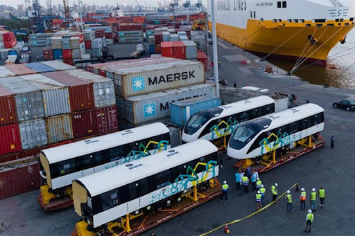 ALSTOM LIVRE DANS LES TEMPS LES DEUX PREMIÈRES RAMES INNOVIA 300 POUR LE MONORAIL DU CAIRE